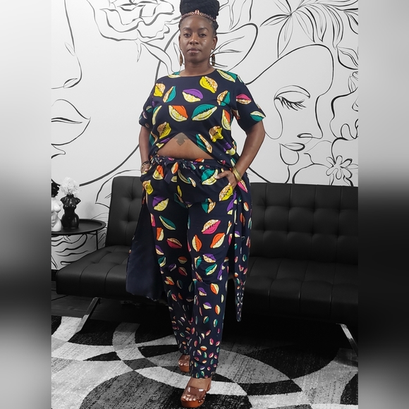 Colorful Cowrie Shells Duster and Pant Set - Picture 8 of 10